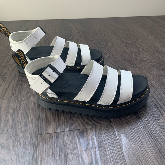 Blaire Hydro Leather Strap Sandles - Picture 2 of 7